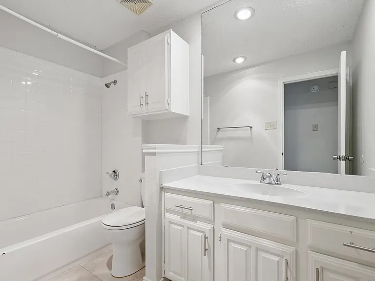 338 Edgewood Dr — Photo 20
