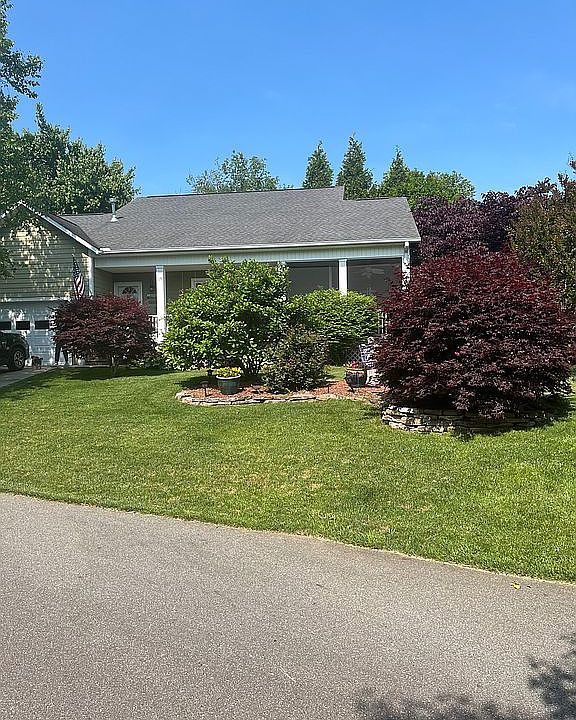 2nd image of 19 Cotton Creek Cir