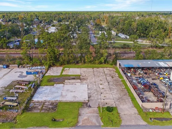 2709 E Napoleon St, Sulphur, LA 70663