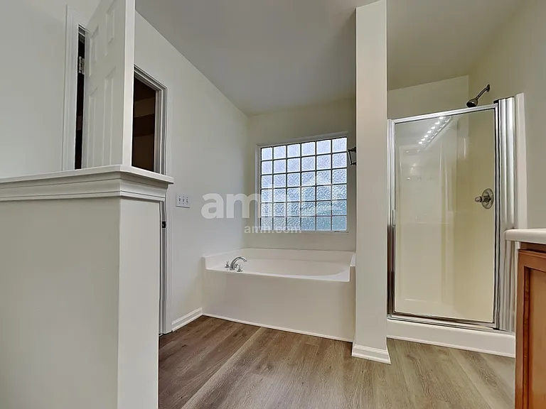 817 Redland Dr — Photo 13