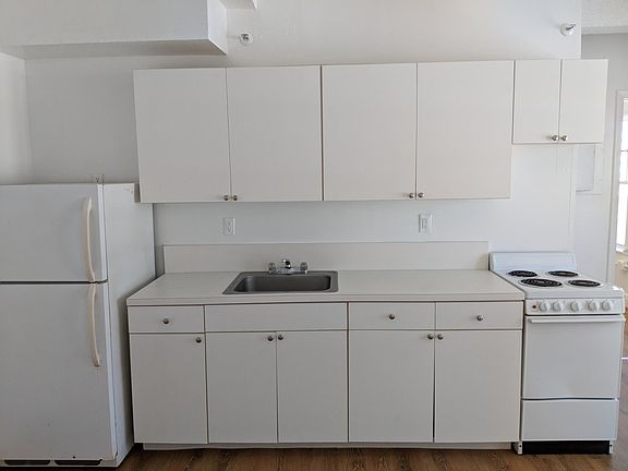 4th image of 224 20th St #604