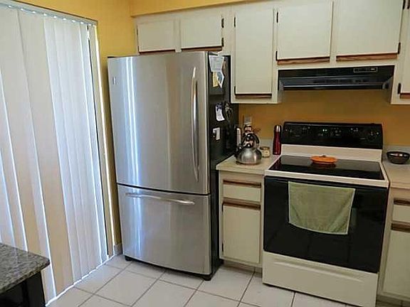 5th image of 55 Tropic Isle Dr APT 36