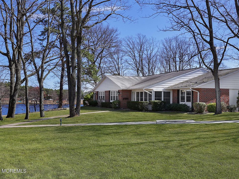 1st image of 1028B Shetland Drive #B