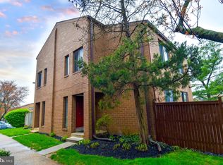 3122 Berry Rd NE #22, Washington, DC 20018