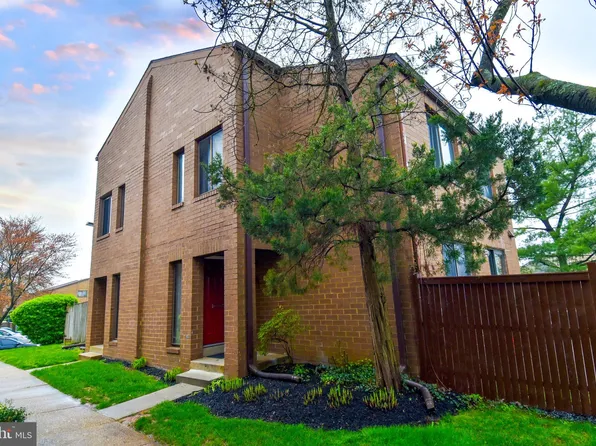 3122 Berry Rd NE #22, Washington, DC 20018