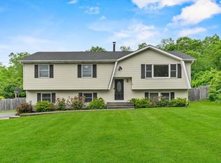 491 Toleman Rd, Rock Tavern, NY 12575