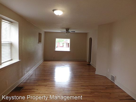 4th image of 1125 E 10th St