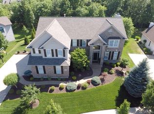 2735 Wynncrest Manor Dr, Chesterfield, MO 63005