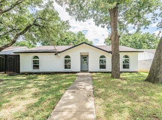 1214 Winterwood Dr, Lewisville, TX 75067
