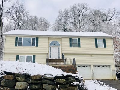 124 Bearfort Rd, West Milford, NJ, 07480