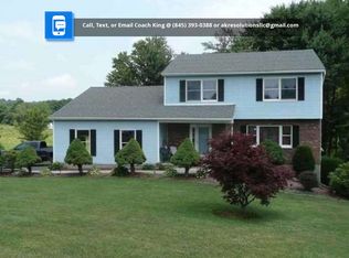 14 Concord Dr, Marlboro, NY 12542