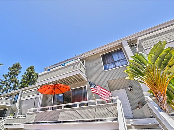 2nd image of 8 Kialoa Ct #102