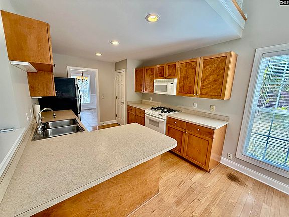 4th image of 5408 Magnolia Park Cir