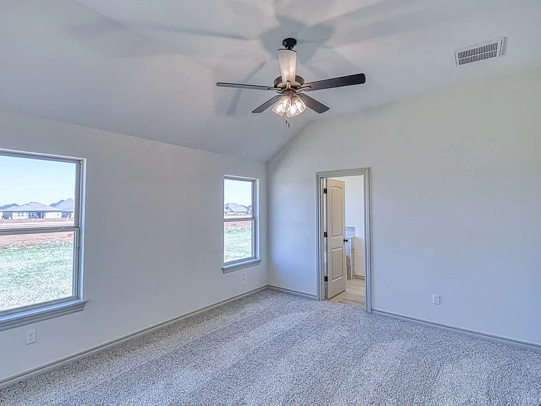 9313 NW 142nd St — Photo 14