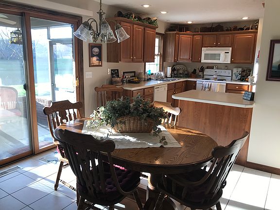 3rd image of 11606 Sawmill Dr