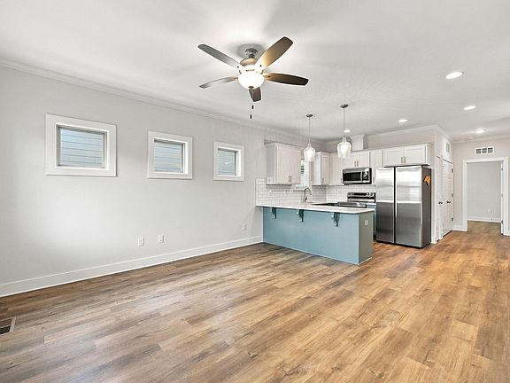 5th image of 701 Grant St #B