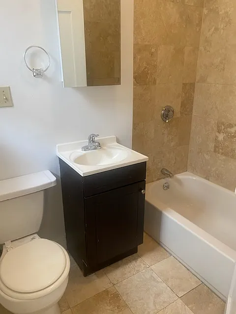 Studio, 400 sqft, $2,450 — Photo 4