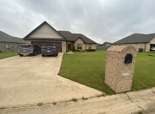 206 Hollis St, Bono, AR 72416