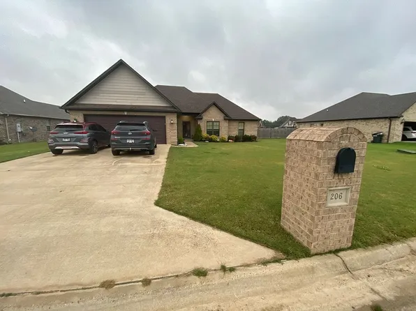 206 Hollis St, Bono, AR 72416