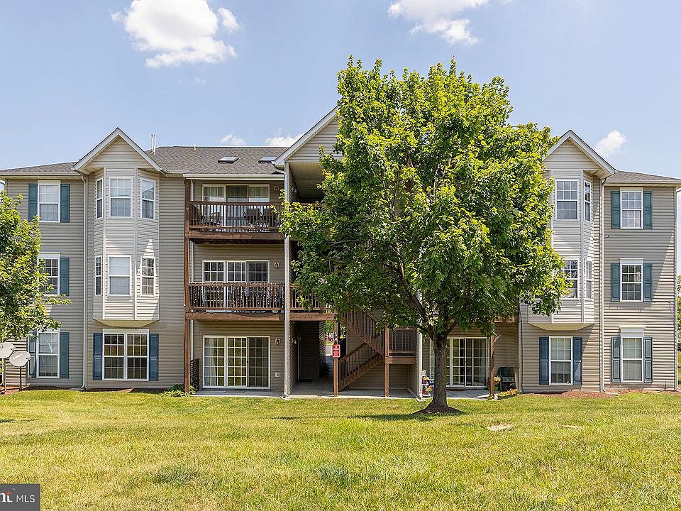 1st image of 110 Brookland Ct