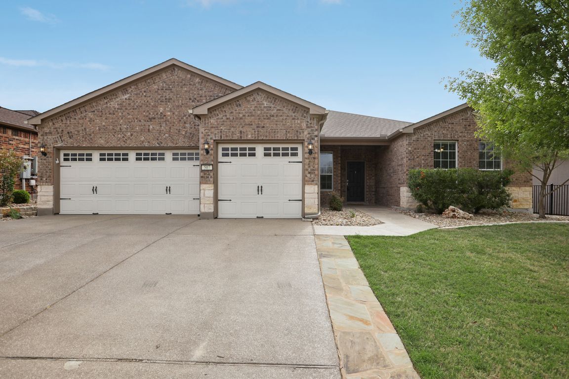 Davis Mountain Cir-S2803-001.jpg