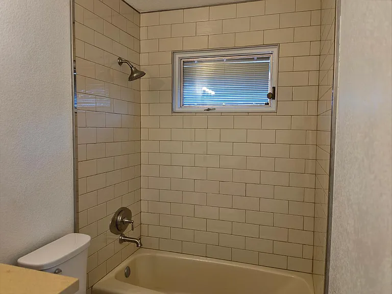 1731 E Redfield Rd — Photo 11