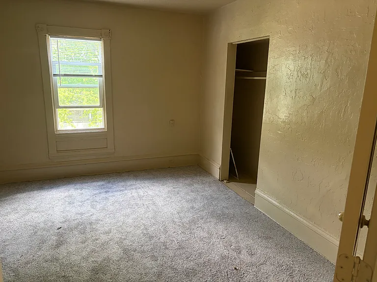 3439 Knox Ave N #2 — Photo 7