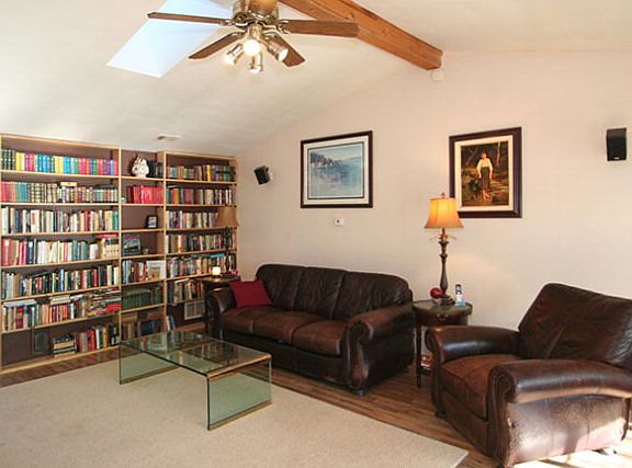 4th image of 19500 Ponderosa Dr