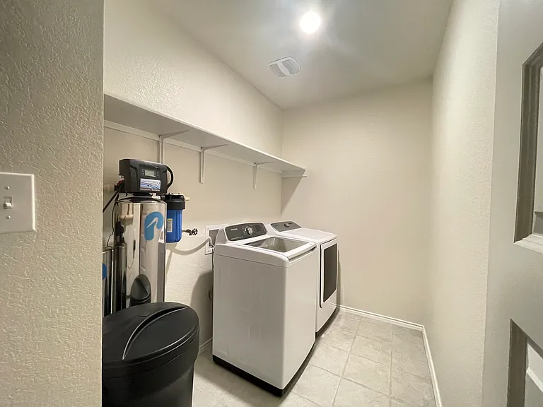 3105 Maurine Dr — Photo 30
