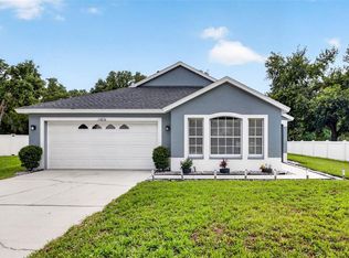 15826 Stags Leap Dr, Lutz, FL 33559