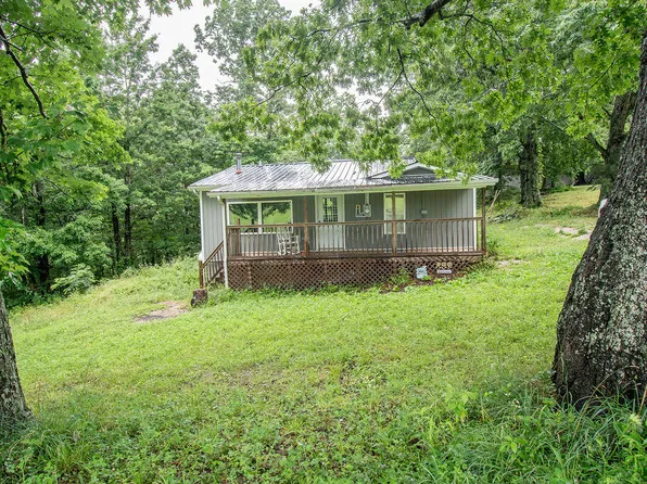 1797 E Clack Mountain Rd, Clearfield, KY 40313