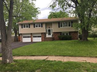36 Lisa Ter, Somerville, NJ 08876