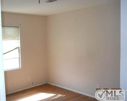 5th image of 1740 Crestridge Dr