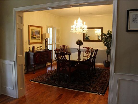 4th image of 7766 Sunstone Dr