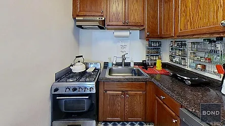 Rented by Bond New York