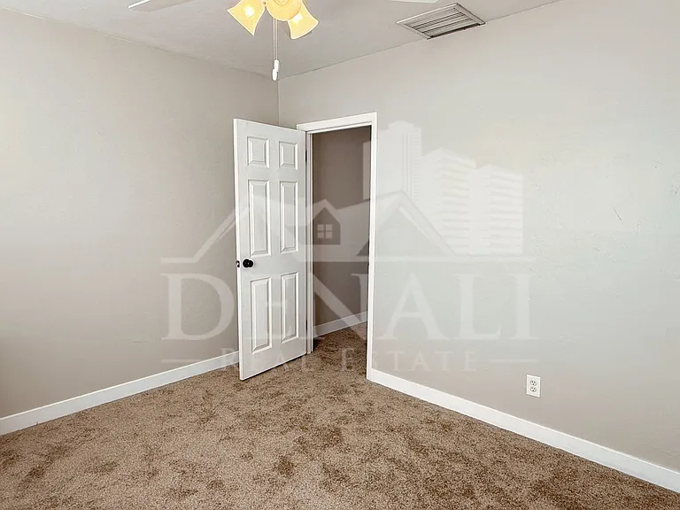 1220 W Romo Jones St — Photo 14