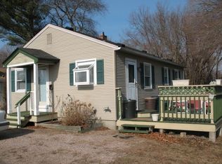 17 Washington Ave, Westerly, RI 02891