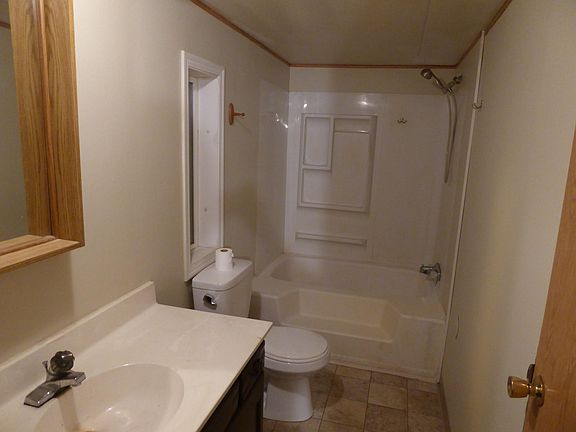 4th image of 54195 Hastings St