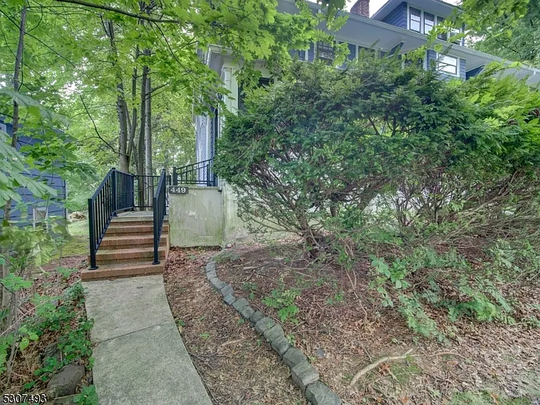 449 Grove St — Photo 15