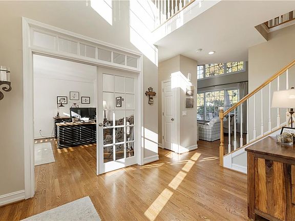 4th image of 1805 Broadwell Oaks Dr