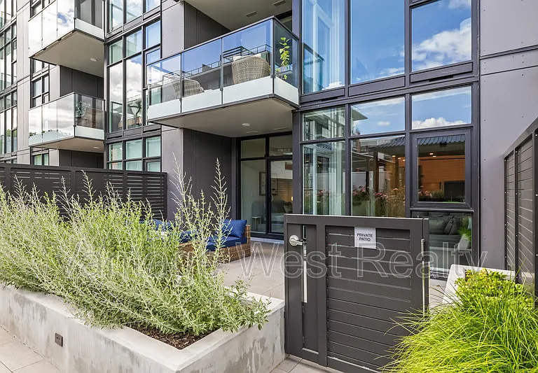 3389 Lakeshore Rd #210 — Photo 12