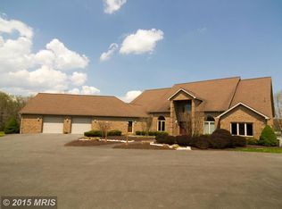 114 Markwood Dr, Oakland, MD 21550