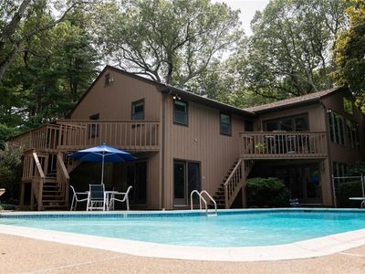 65 Huguenot Dr, East Greenwich, RI, 02818