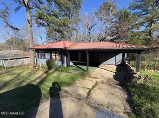 2646 Revere St, Jackson, MS 39212