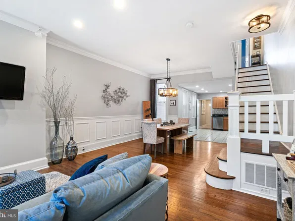 2231 Christian St, Philadelphia, PA 19146