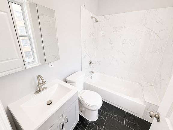 3rd image of 897 Hunterdon St Floor 2