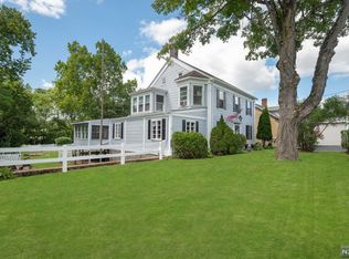 145 Main St, Peapack, NJ 07977