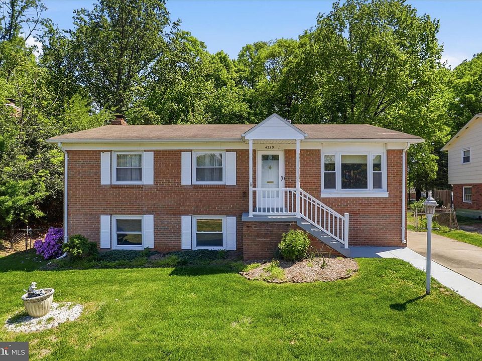 1st image of 4219 Evergreen Dr