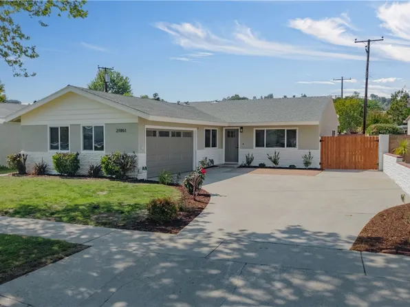 21851 Alamogordo Rd, Santa Clarita, CA 91350