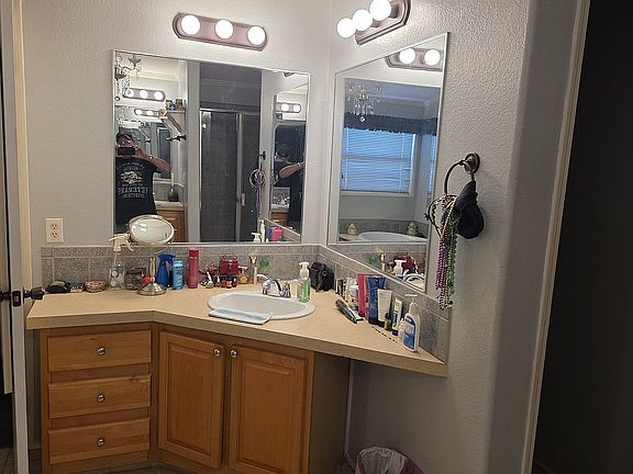 2nd image of 200 N Val Verde Rd Lot 28